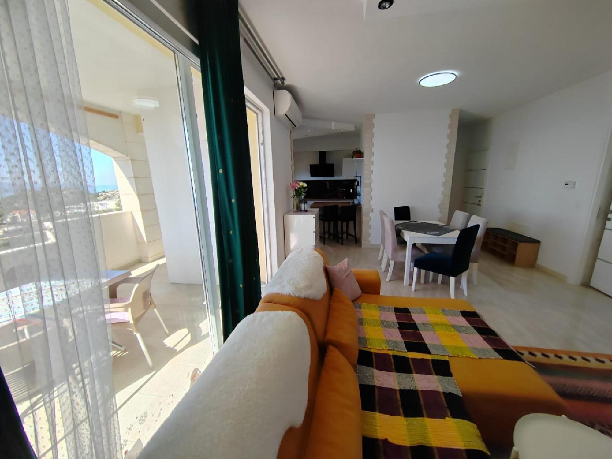 Maris * Makarska