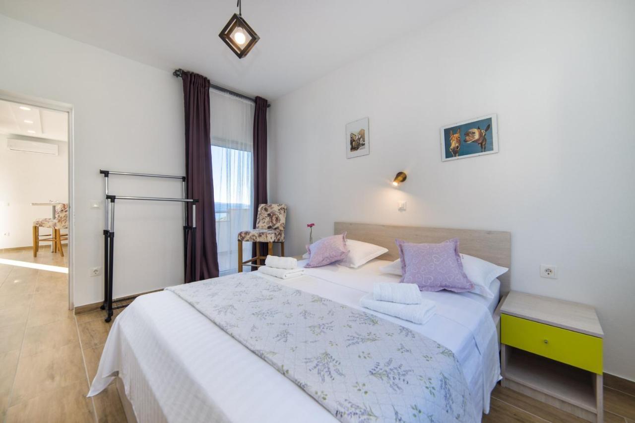 Apartment Maris *